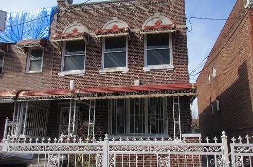 Property for Sale at 2715 Cruger Avenue, Bronx, New York - Bedrooms: 5 
Bathrooms: 2  - $613,600