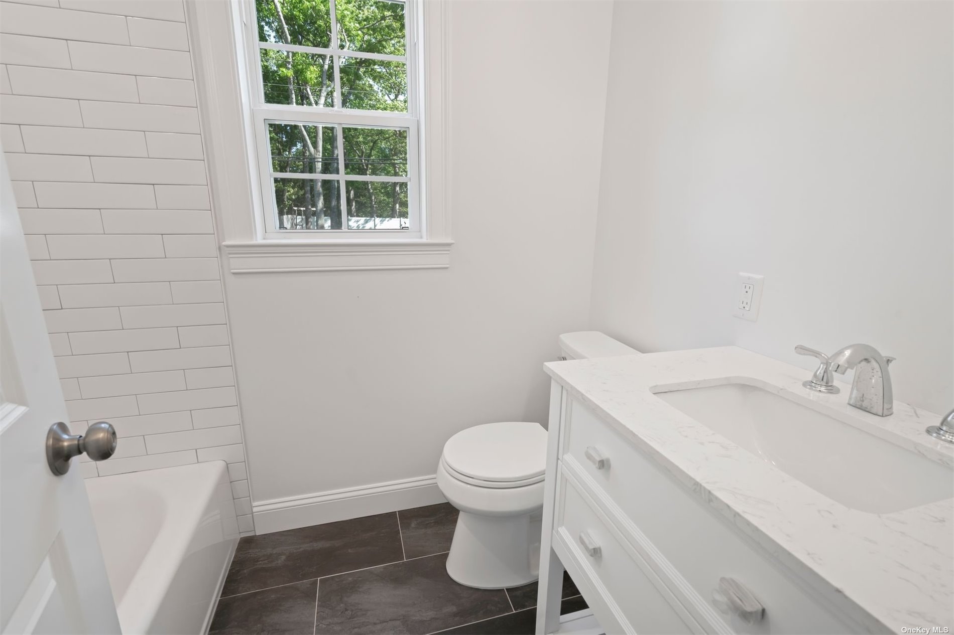 Photo 13 of 23 of 102 Dix Hills Road house