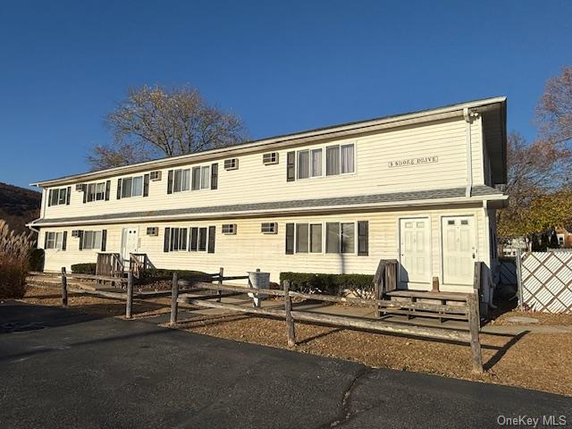 Rental Property at 3 Shore Drive 6, Greenwood Lake, New York - Bedrooms: 2 
Bathrooms: 1 
Rooms: 4  - $2,000 MO.