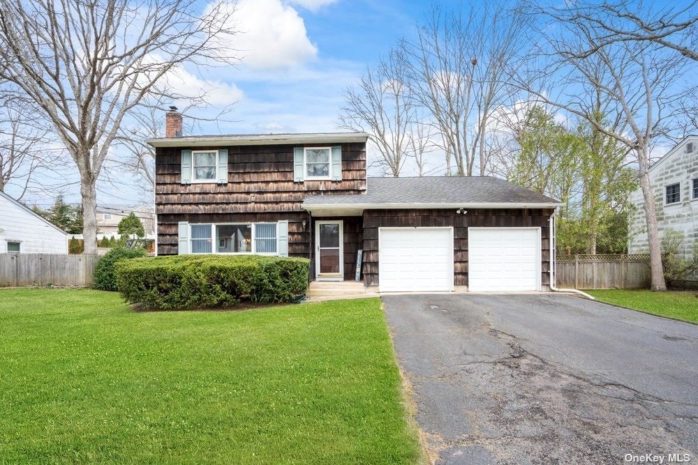 Property for Sale at 153 Cornell Drive, Commack, Hamptons, NY - Bedrooms: 3 
Bathrooms: 2  - $649,900