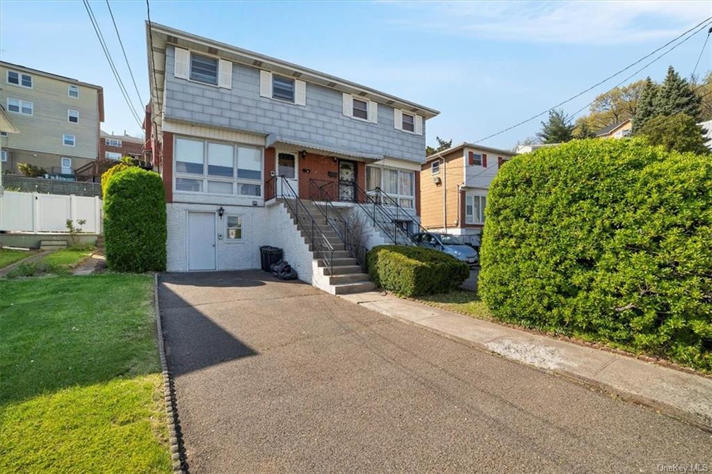 View Yonkers, NY 10703 townhome