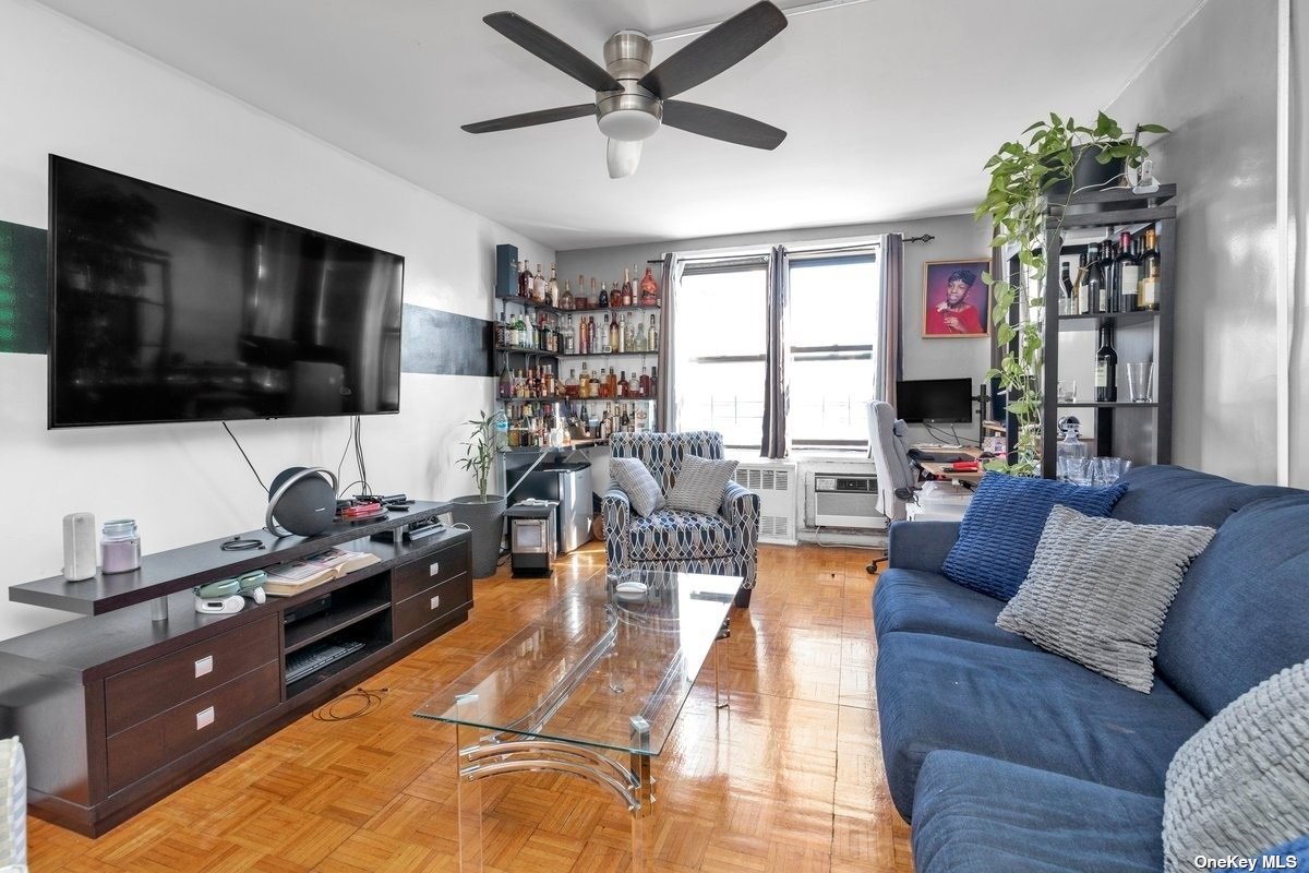87-70 173rd Street St #6E, Jamaica, New York image 3