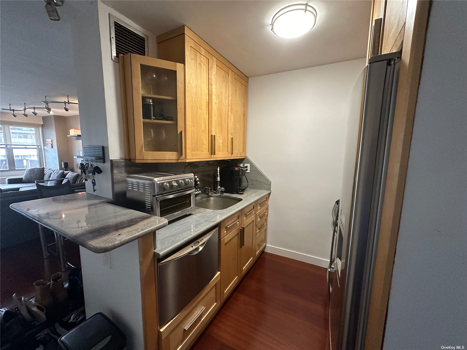 18-05 215 Street #16L, Bayside, New York image 9