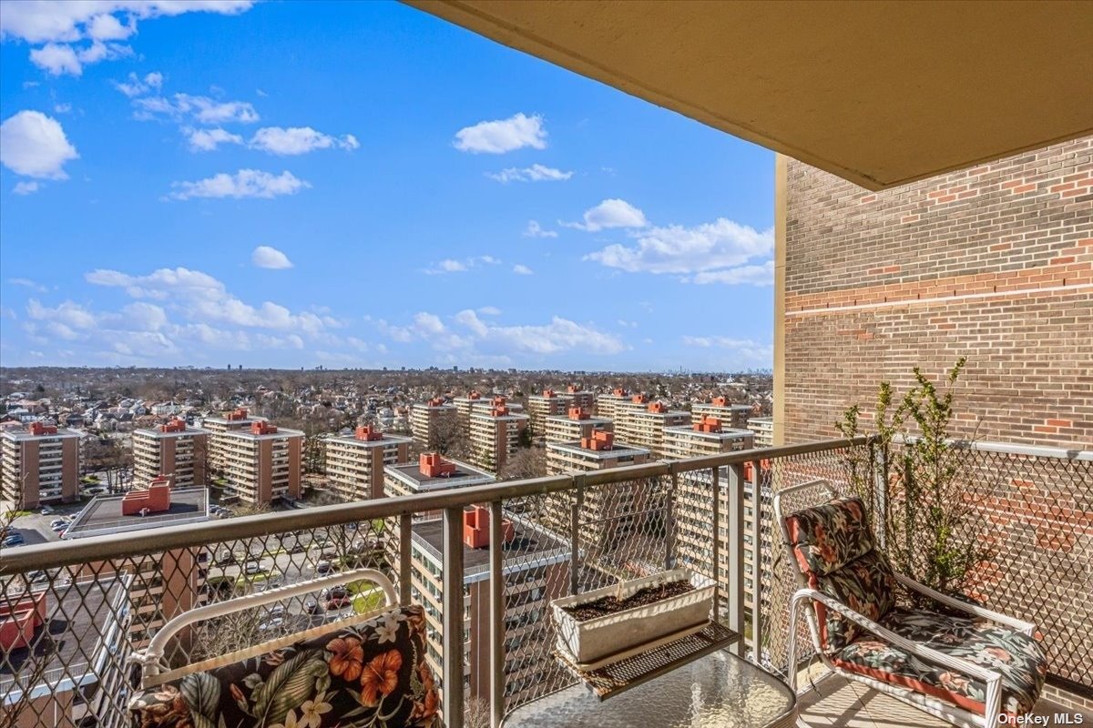 166-25 Powells Cove Blvd Blvd #19G, Beechhurst, New York image 20
