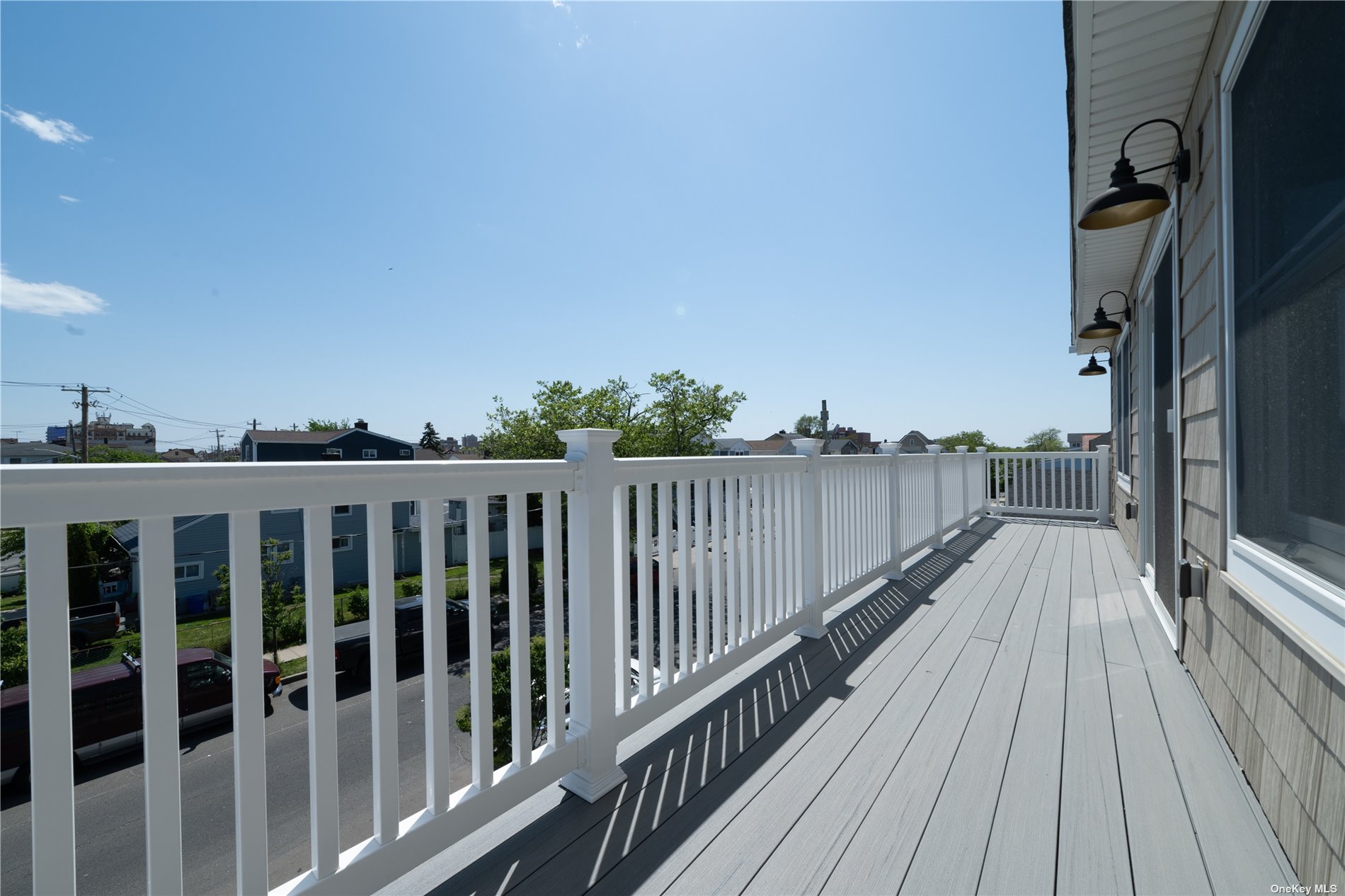 Long Beach, New York 11561, United States, 5 Bedrooms Bedrooms, ,2 BathroomsBathrooms,Residential,Active,29401