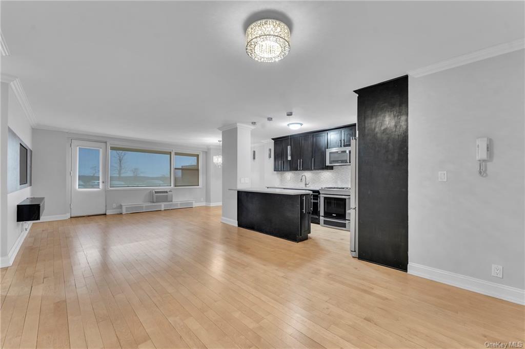 Rental Property at 5900 Arlington Avenue 1G, Bronx, New York - Bedrooms: 2 
Bathrooms: 1 
Rooms: 4  - $3,200 MO.