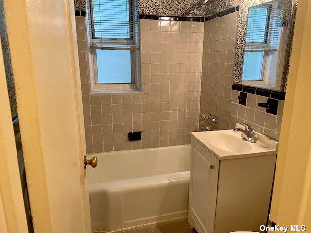 81-15 35 Avenue #1B, Jackson Heights, New York image 3