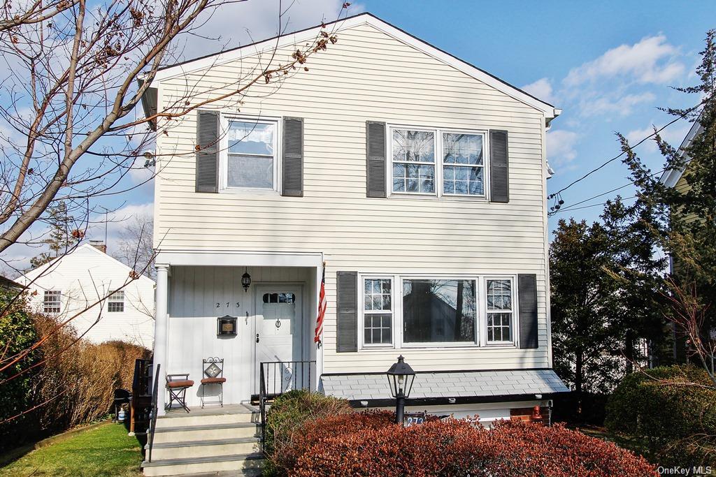 Rental Property at 273 Boulevard, Scarsdale, New York - Bedrooms: 3 
Bathrooms: 3 
Rooms: 6  - $7,000 MO.