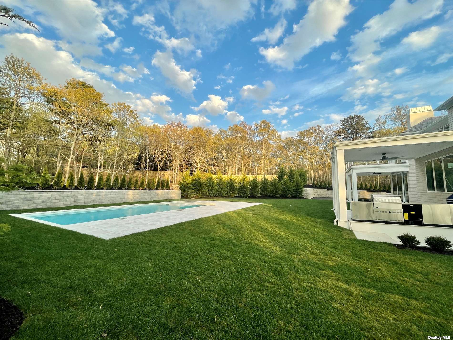 2061 Deerfield Road, Sag Harbor, New York image 6