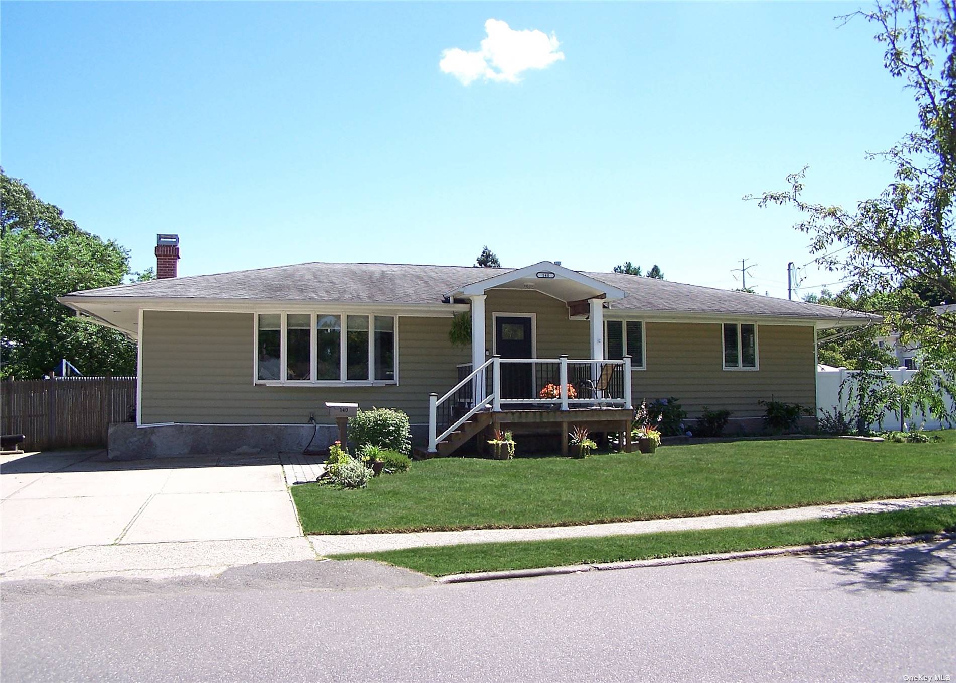 Photo 1 of 20 of 140 Wicks Road house