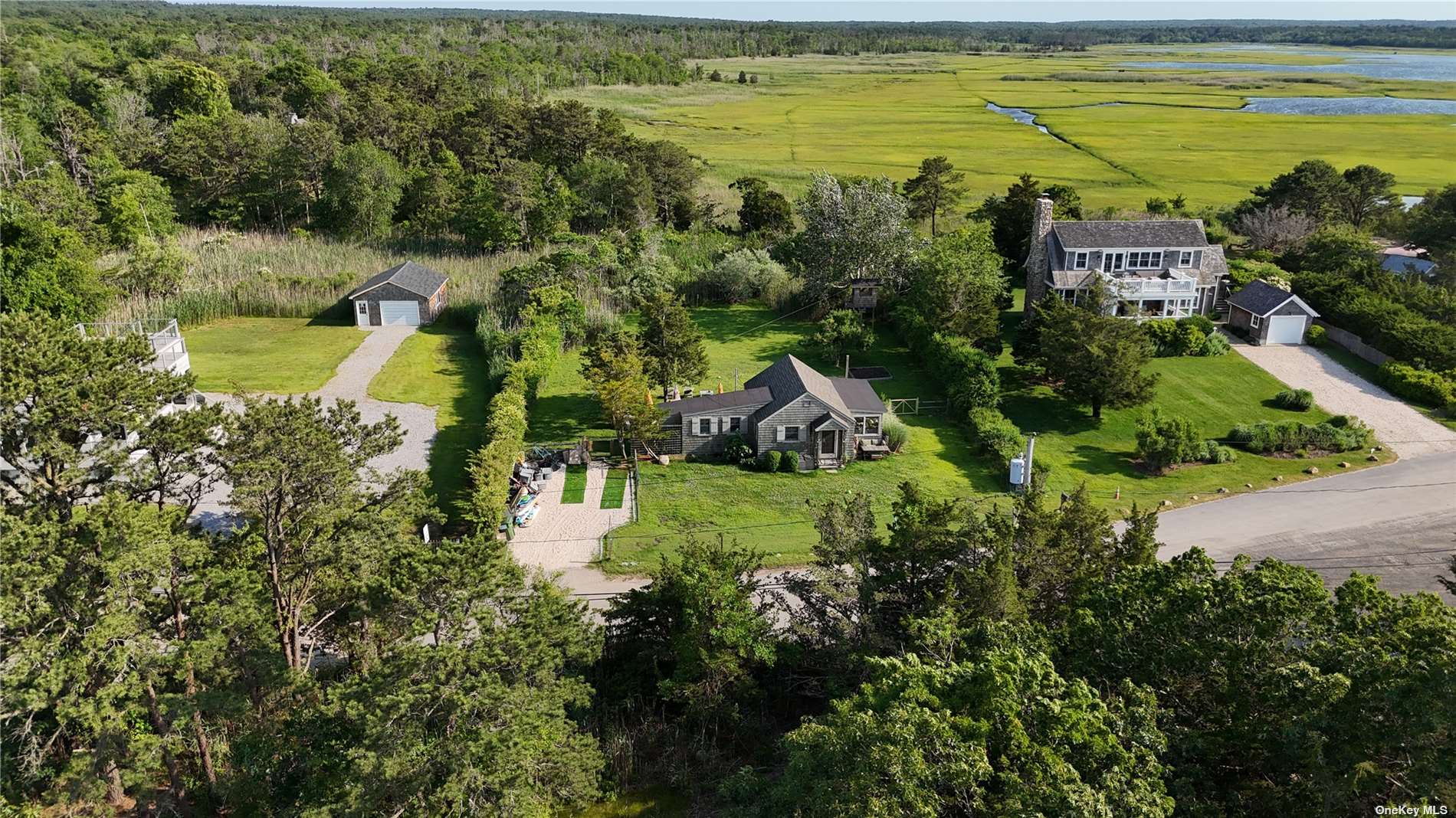 91 NW Landing Road, East Hampton, New York image 3