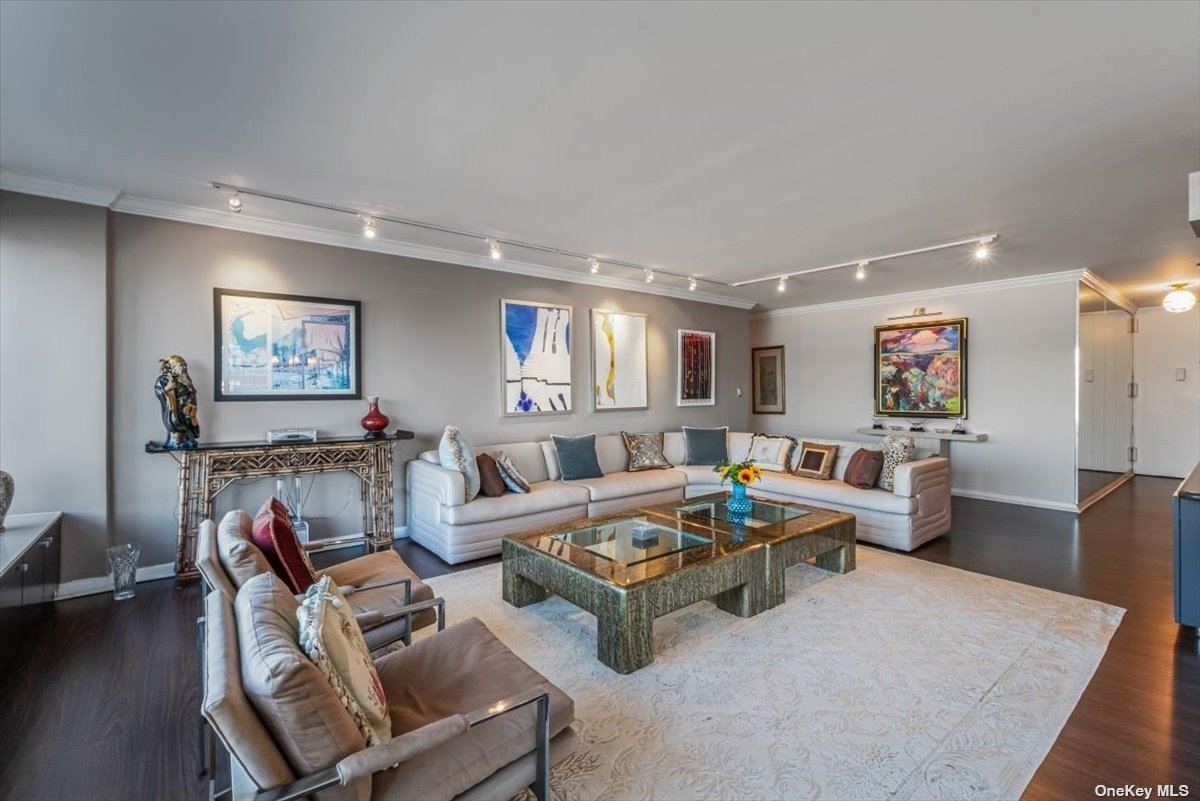 166-25 Powells Cove Blvd Blvd #7H, Beechhurst, New York image 3