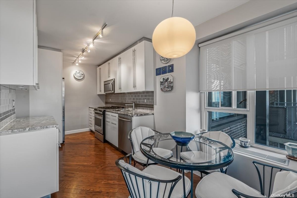 166-25 Powells Cove Blvd Blvd #7H, Beechhurst, New York image 7