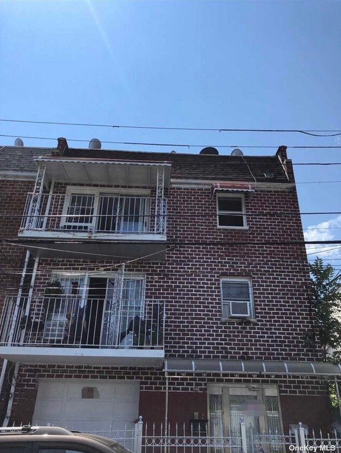 9452 45th Avenue, Elmhurst, Queens, NY - 8 Bedrooms  
5 Bathrooms  
13 Rooms - 