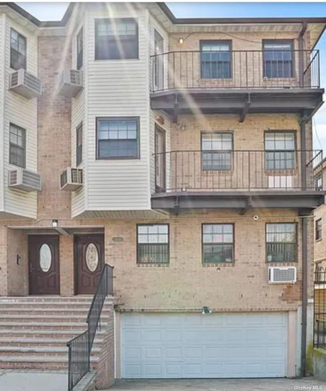 15130 79th Street 2F1, Howard Beach, Queens, NY - 3 Bedrooms  
3 Bathrooms  
7 Rooms - 