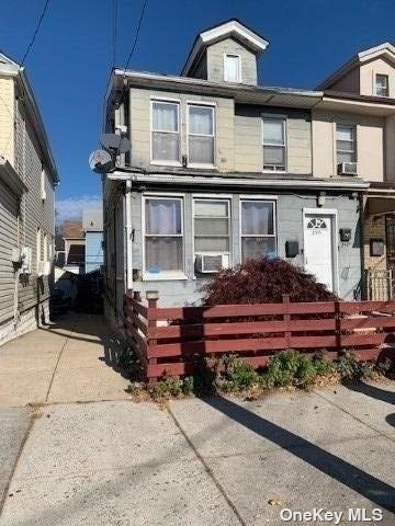 Property for Sale at 8951 Metropolitan Ave Ave, Rego Park, Queens, NY - Bedrooms: 4 
Bathrooms: 3 
Rooms: 12  - $949,000