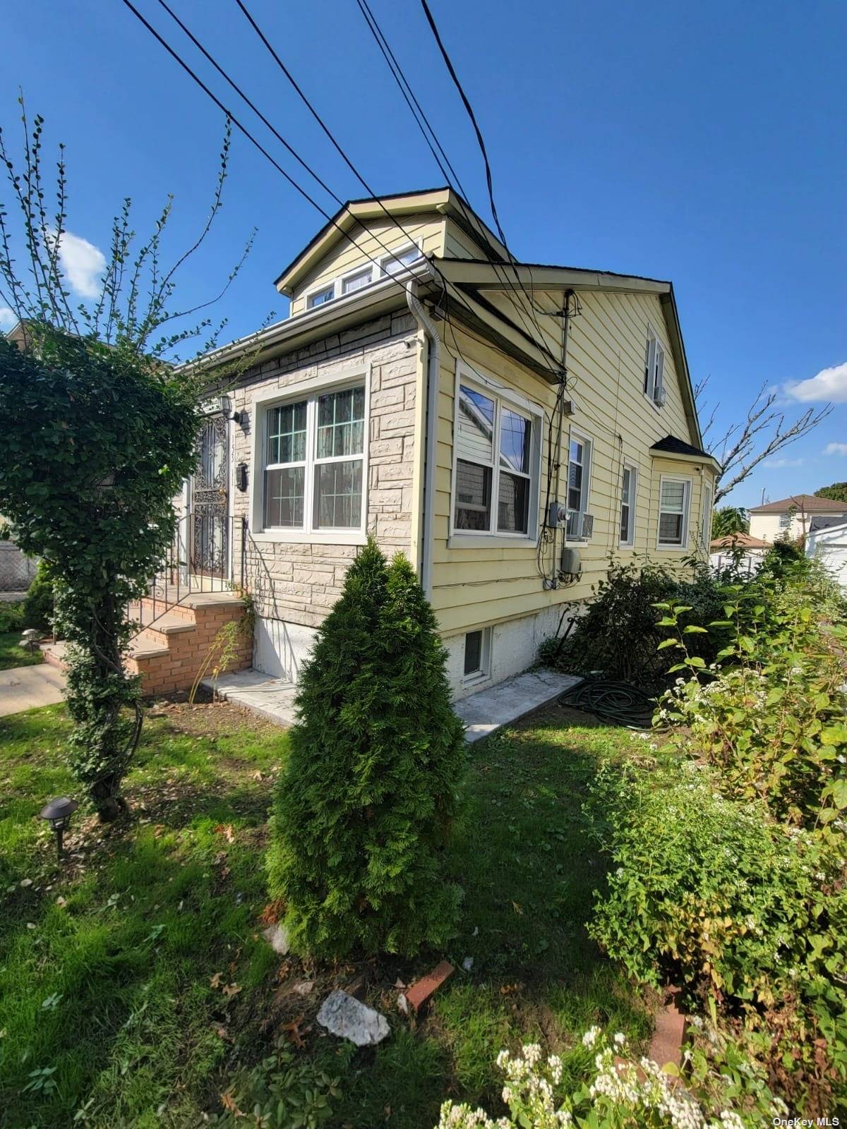 Property for Sale at 15311 125th Avenue, Jamaica, Queens, NY - Bedrooms: 4 
Bathrooms: 3 
Rooms: 8  - $765,000