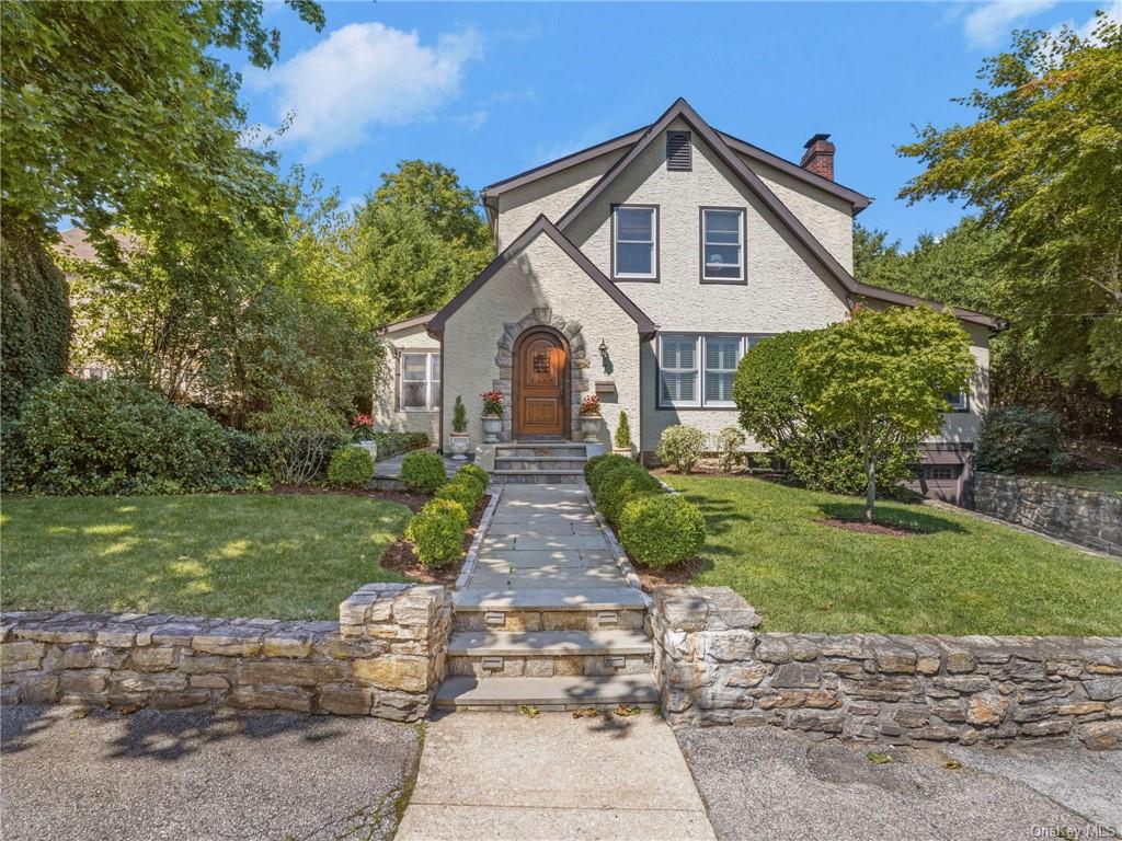 Photo 1 of 7 Deane Place, Larchmont, New York, $975,000, Web #: 6293233