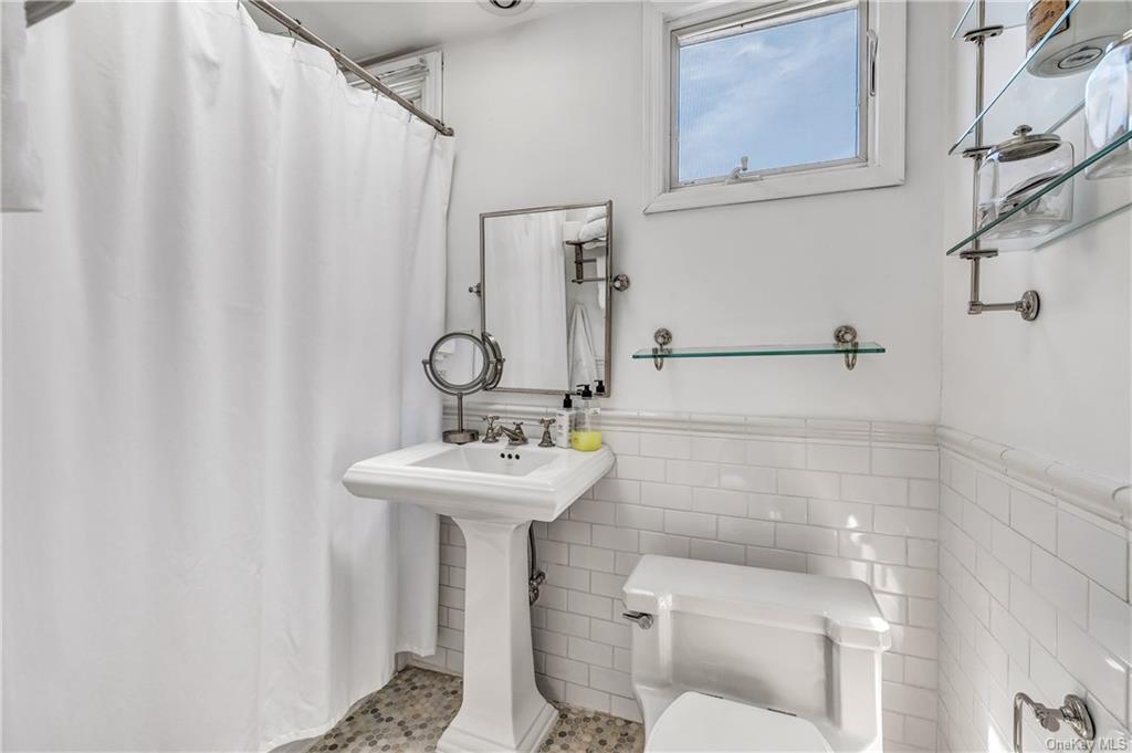 Photo 12 of 22 of 238 Madison Avenue house