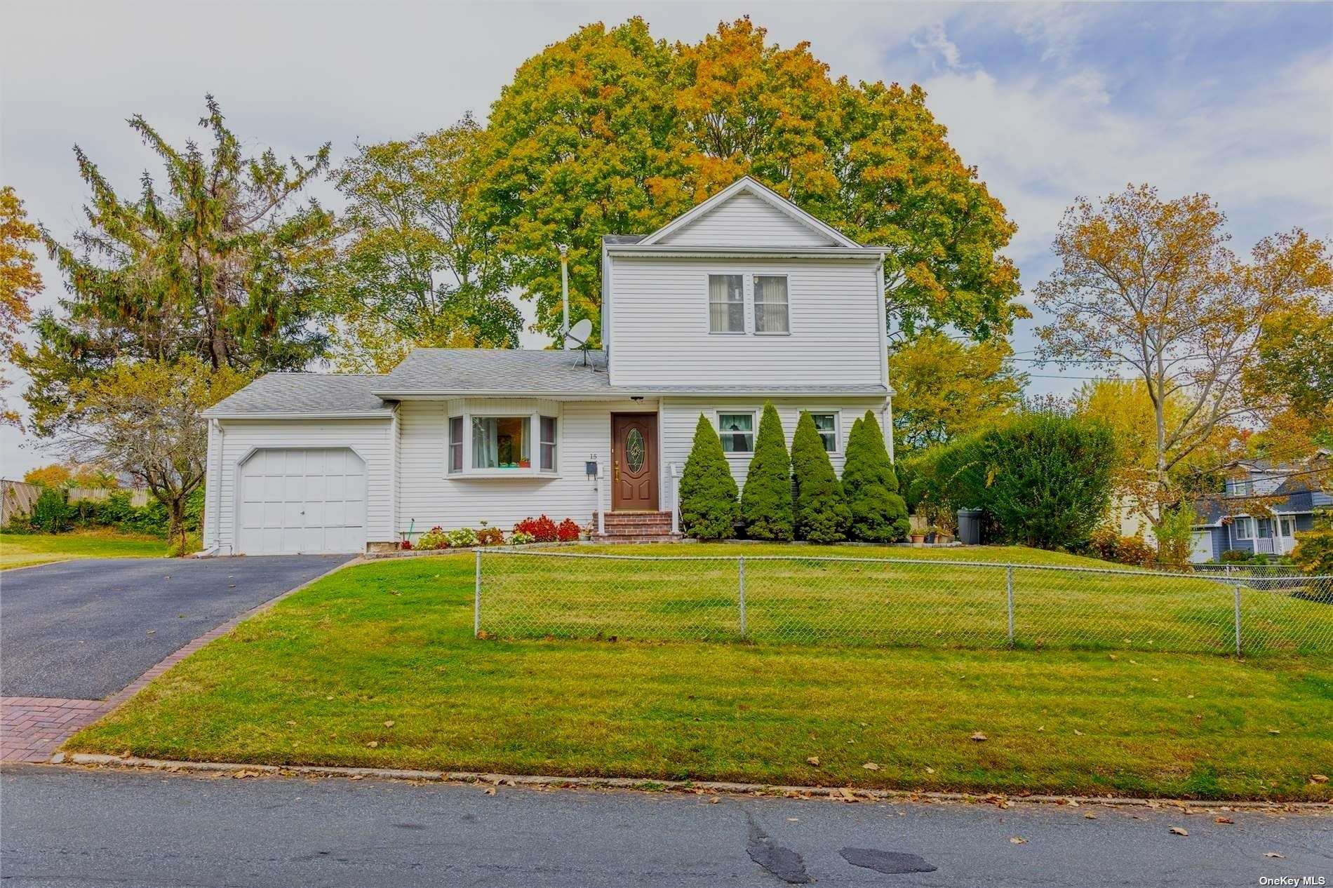 Photo 1 of 22 of 15 Grand Haven Drive house