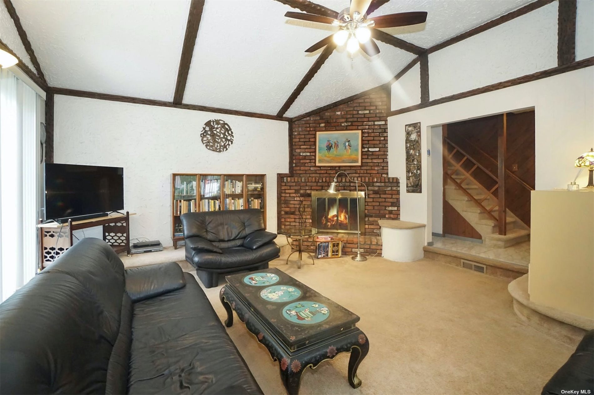Photo 4 of 23 of 222 Cedar Road house