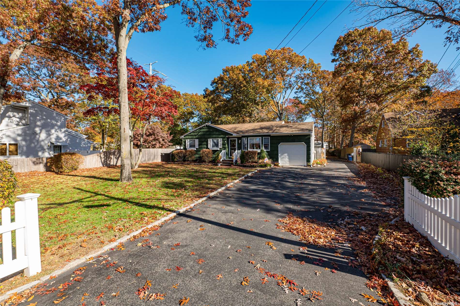 155 Patchogue Holbrook Road, Holbrook, New York image 13