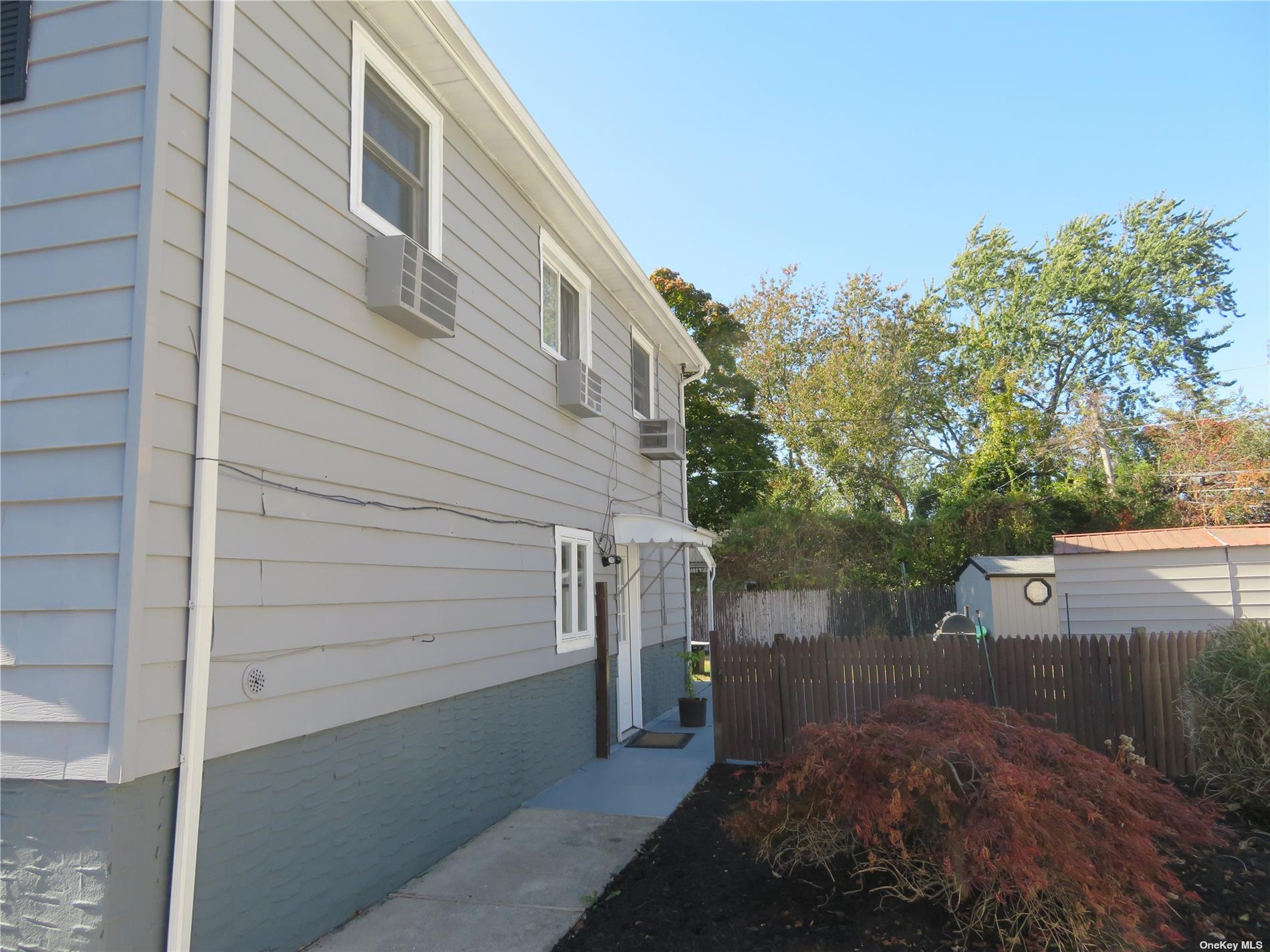 9 Fair Court, Massapequa, New York image 30