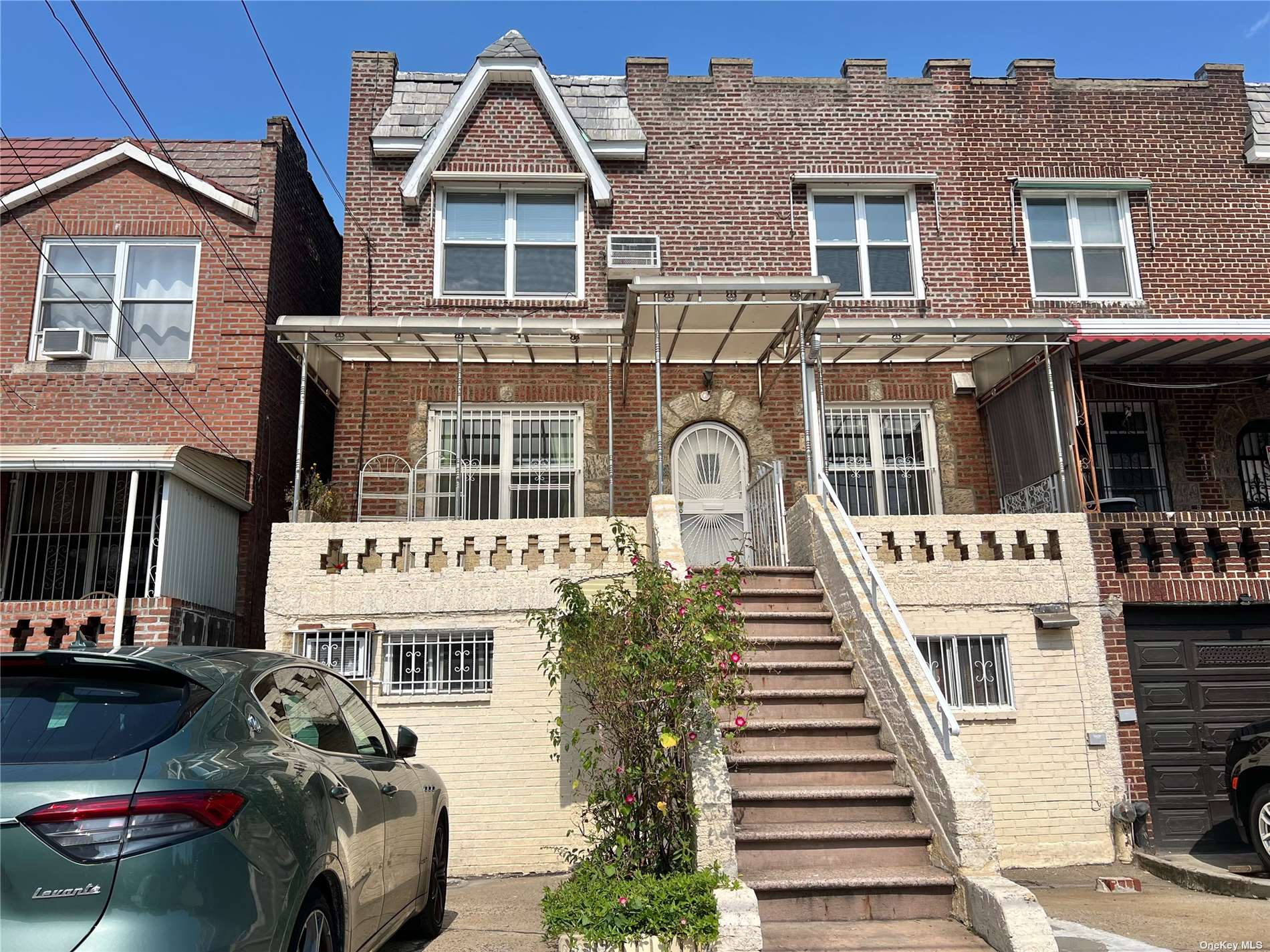 Property for Sale at 8823 Corona Avenue, Elmhurst, Queens, NY - Bedrooms: 7 
Bathrooms: 4.5 
Rooms: 13  - $1,689,999