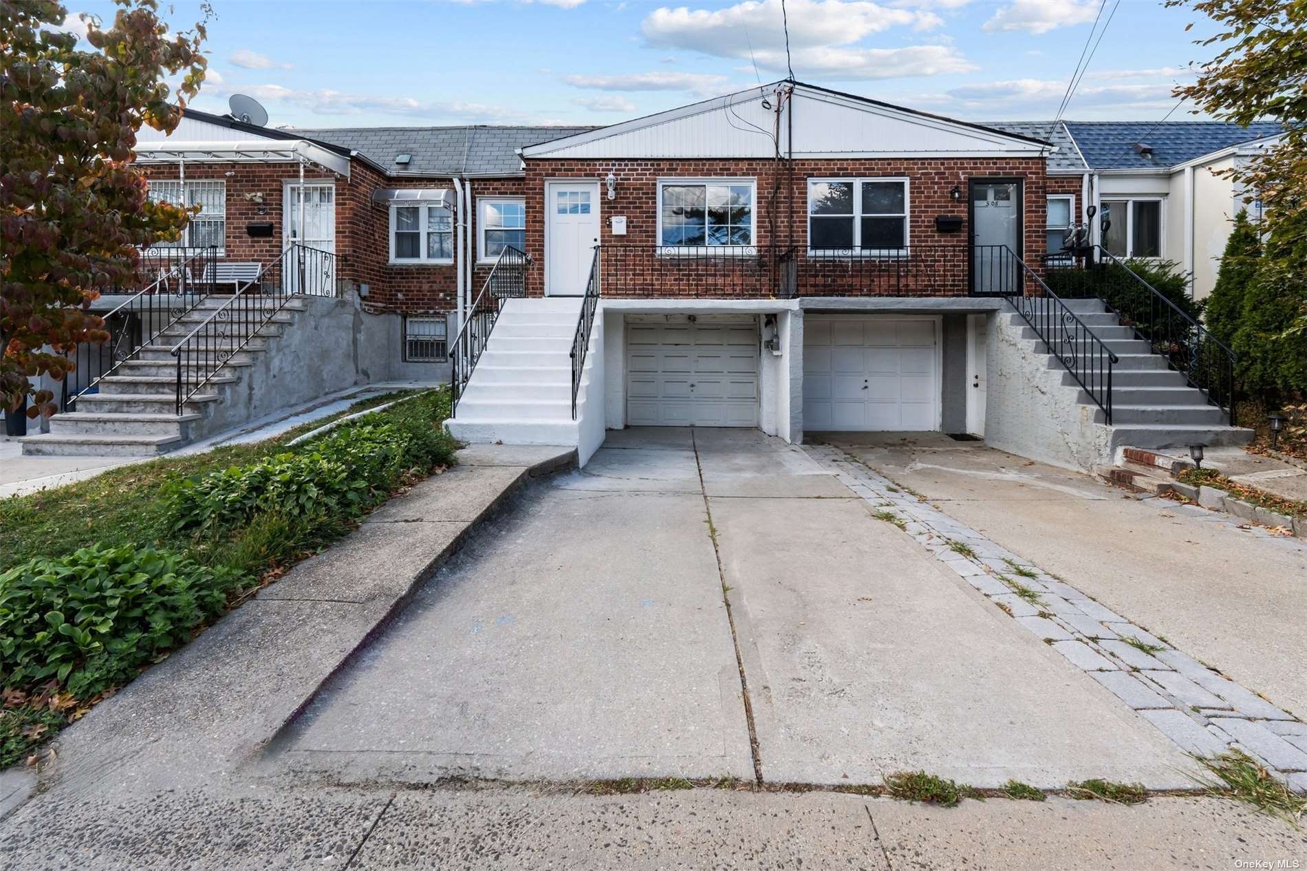 510 College Point Boulevard, College Point, Queens, NY - 5 Bedrooms  
2 Bathrooms  
16 Rooms - 