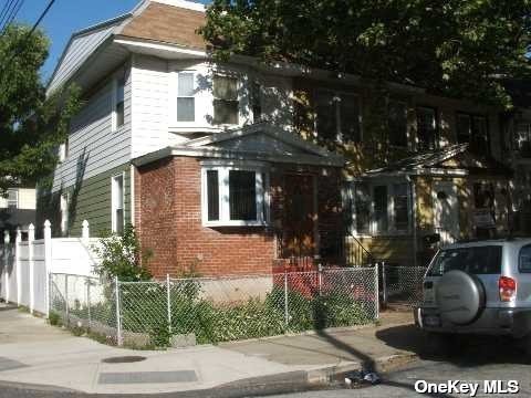 8801 88th Street, Woodhaven, Queens, NY - 3 Bedrooms  
2 Bathrooms  
6 Rooms - 