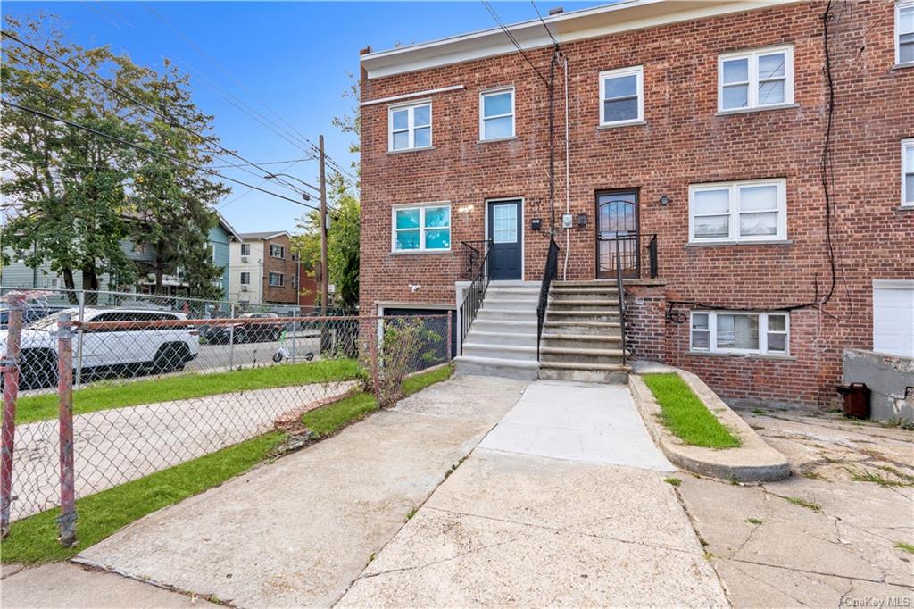 Property for Sale at 3801 Paulding Avenue, Bronx, New York - Bedrooms: 3 
Bathrooms: 3  - $824,500