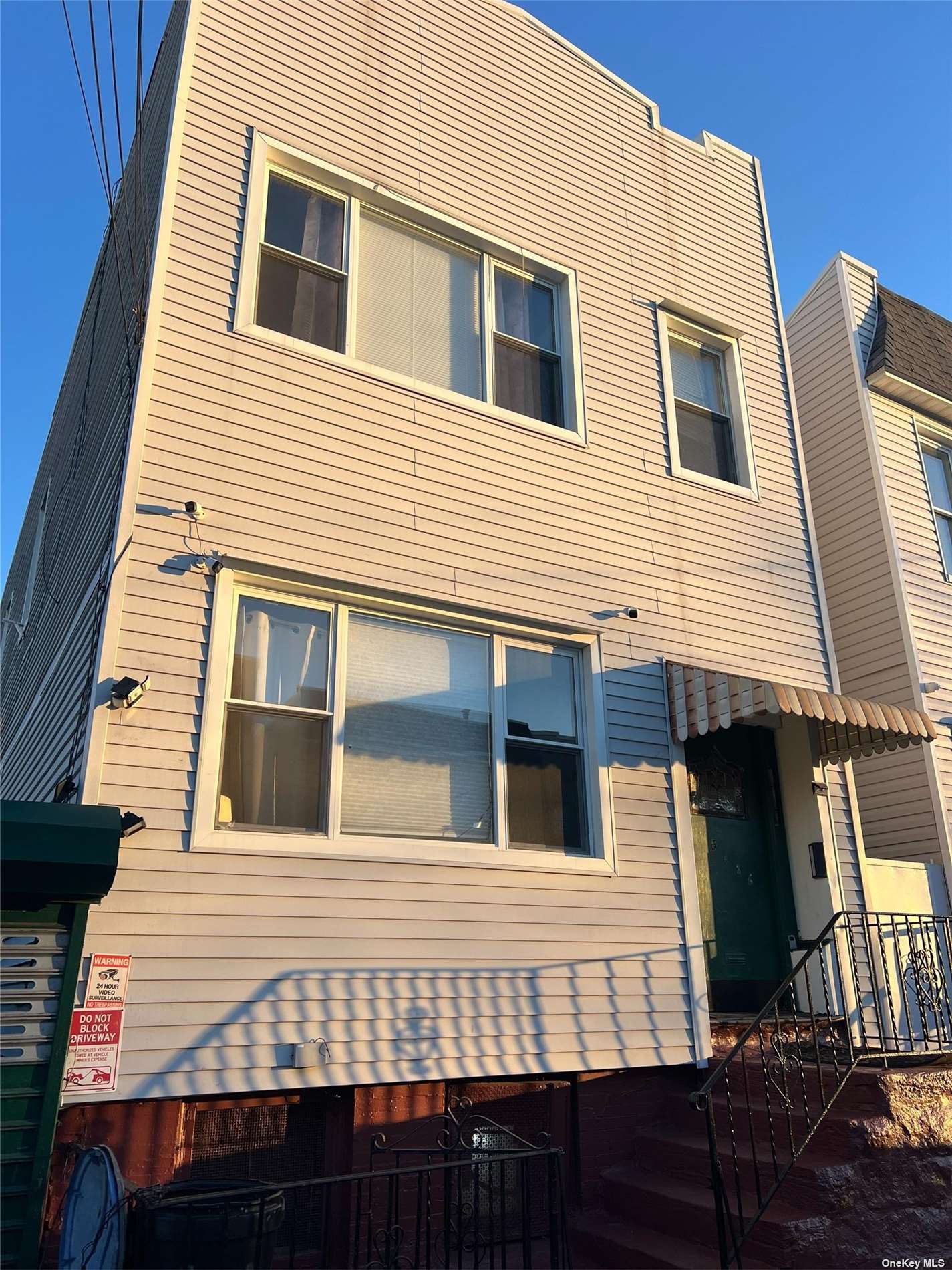 5436 Nurge Avenue, Maspeth, Queens, NY - 6 Bedrooms  
3 Bathrooms  
11 Rooms - 