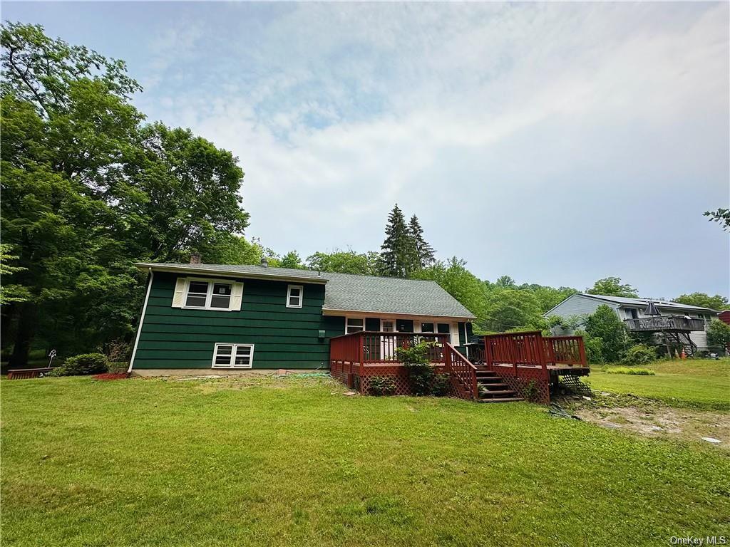 83 Sherwood Road, Cortlandt Manor, New York image 2