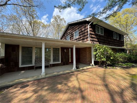 25 Cottontail Road Melville NY 11747