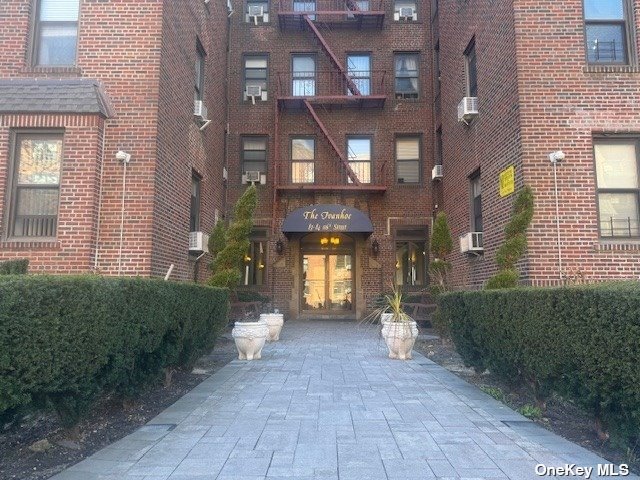 83-84 116th Street St #2B, Richmond Hill, New York image 2