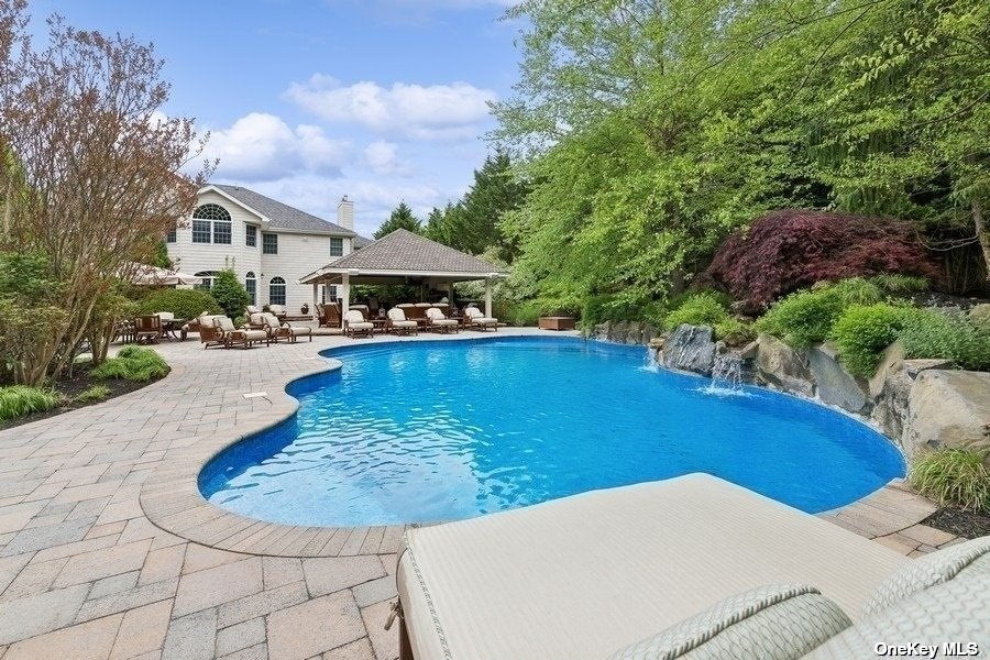 2 Nadia Court, Smithtown, New York image 30