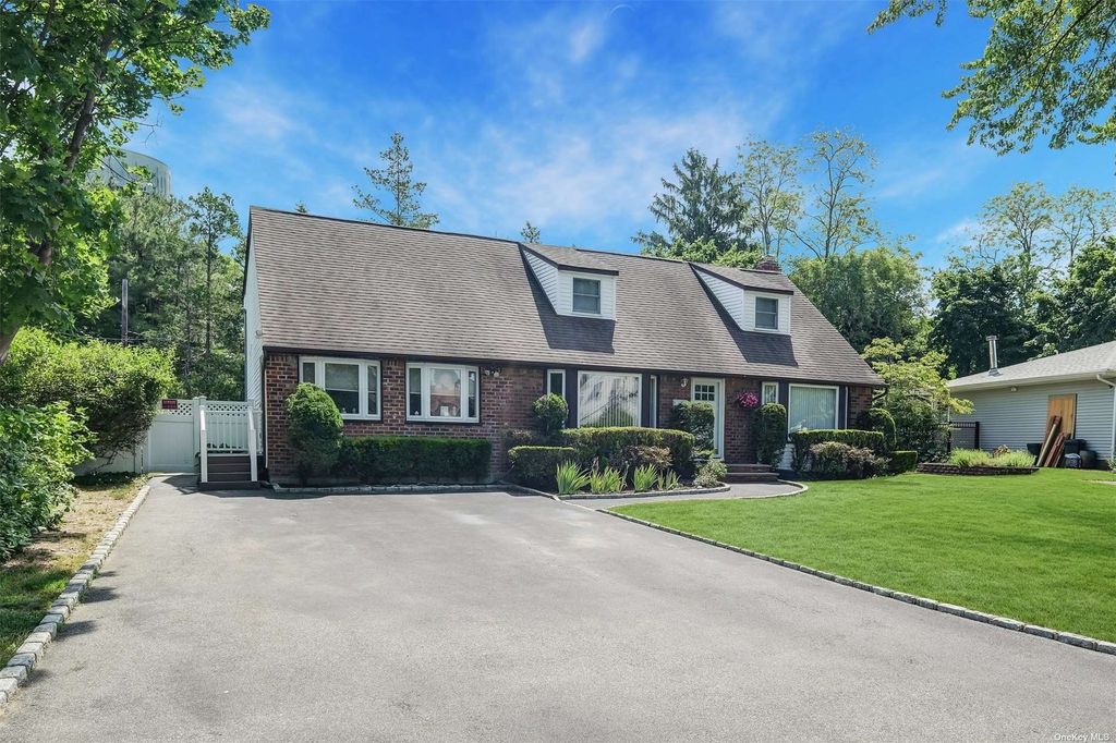 37 Sparton Lane, Commack, NY 11725, MLS 3559292 Howard Hanna