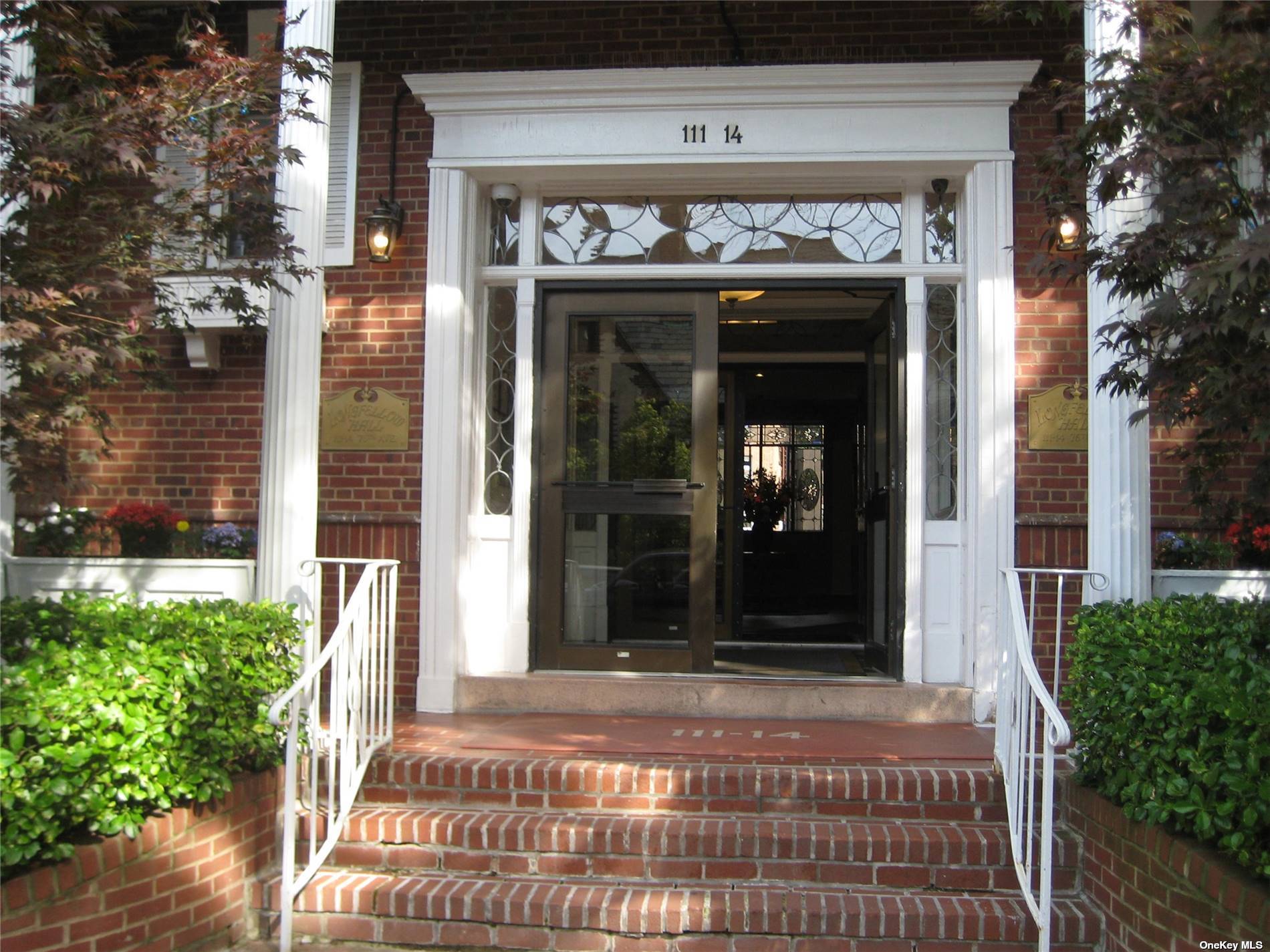Property for Sale at 76th Avenue 506, Forest Hills, Queens, NY - Bedrooms: 2 
Bathrooms: 1 
Rooms: 5  - $608,000