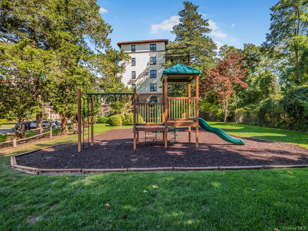 1273 North Avenue #6CD, New Rochelle, New York image 33