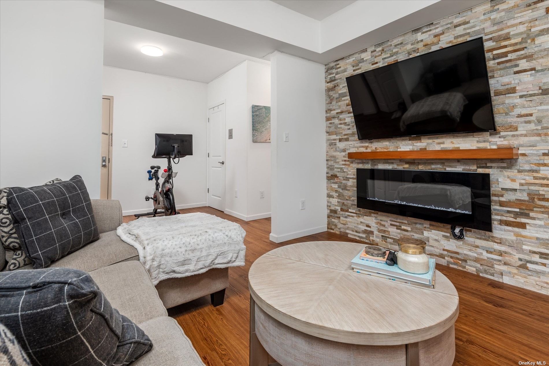 525 Beach 138th Street #A2, Belle Harbor, New York image 3