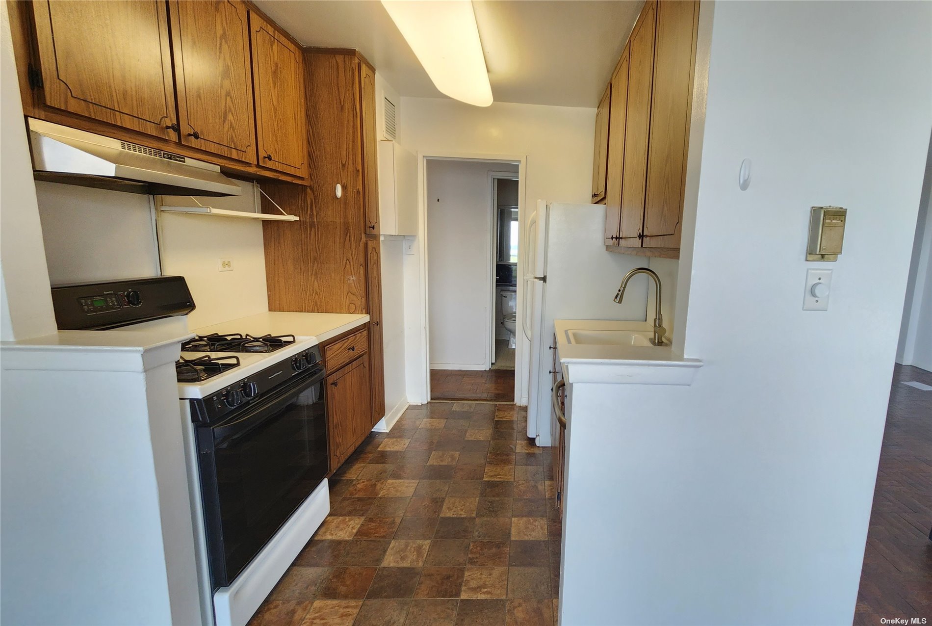 18-05 215th Street #15 N, Bayside, New York image 3