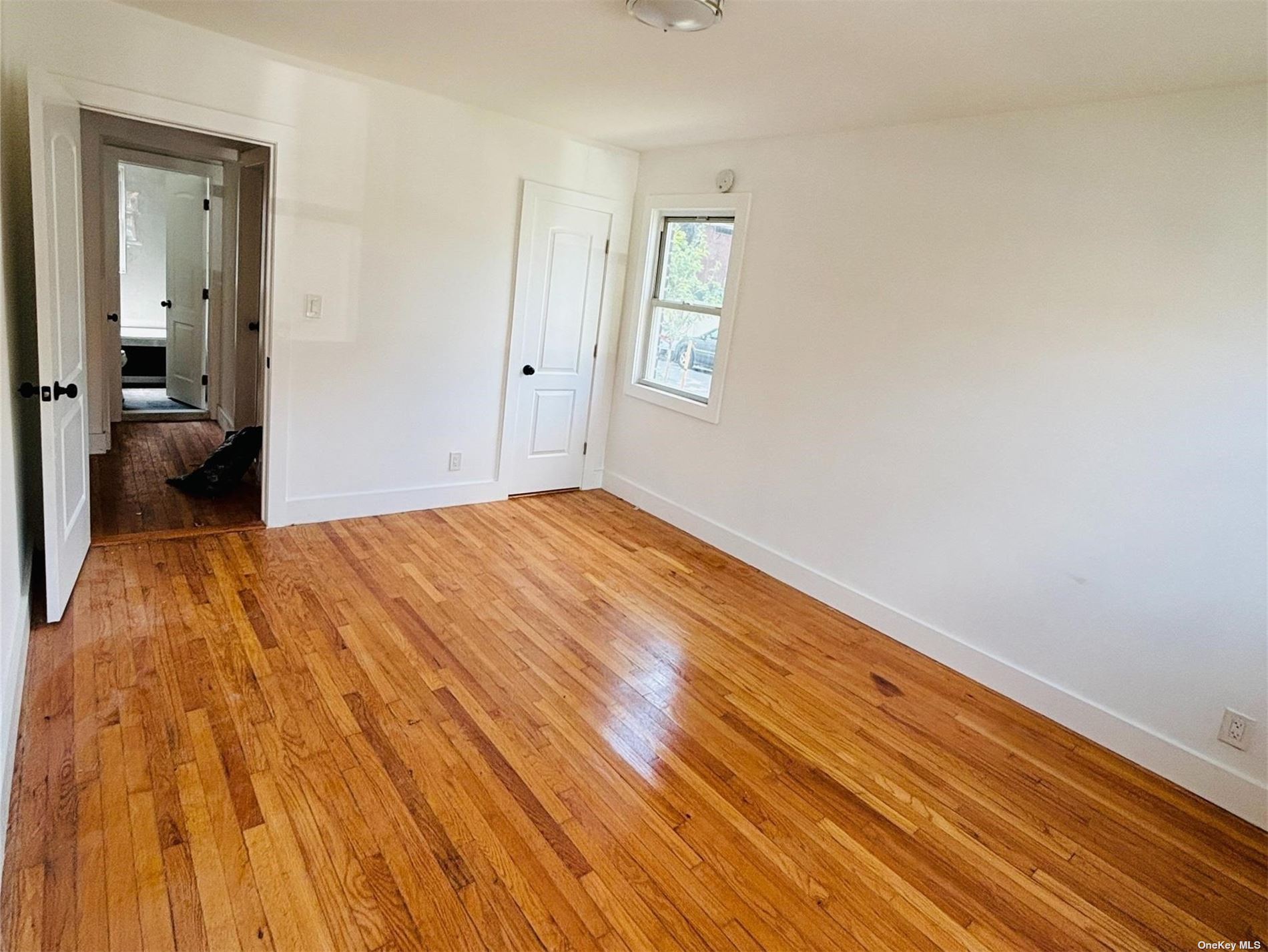 Rental Property at 20202 109th Avenue, Jamaica, Queens, NY - Bedrooms: 2 
Bathrooms: 1 
Rooms: 5  - $2,800 MO.