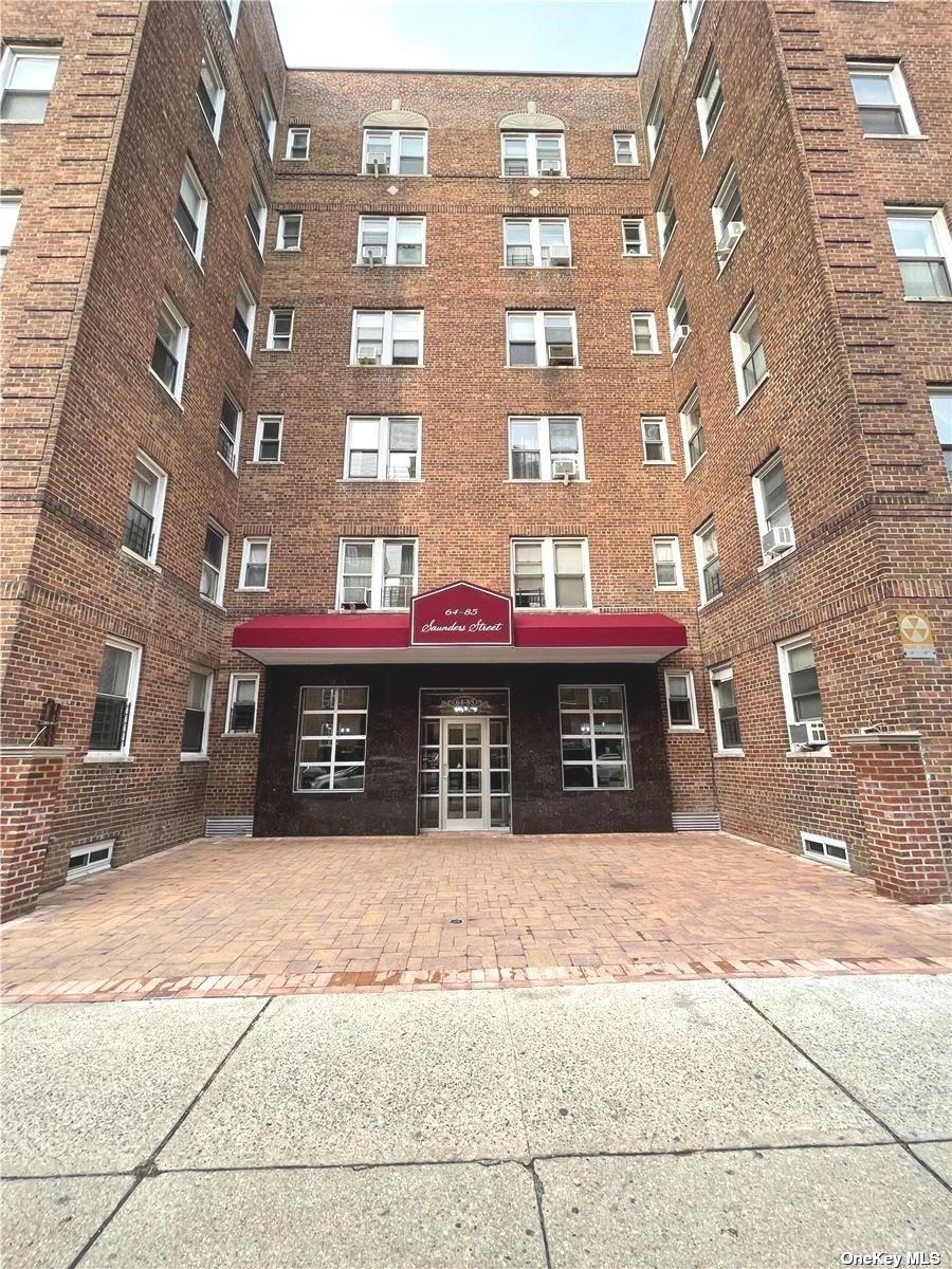 View Rego Park, NY 11374 co-op property