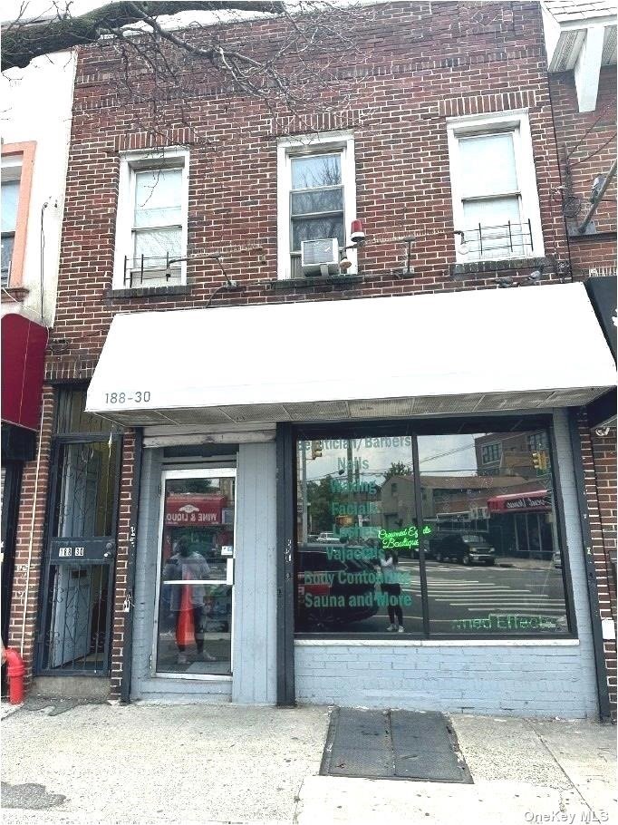 Property for Sale at 18830 Jamaica Avenue, Hollis, Queens, NY - Bedrooms: 3 
Bathrooms: 4 
Rooms: 6  - $900,000