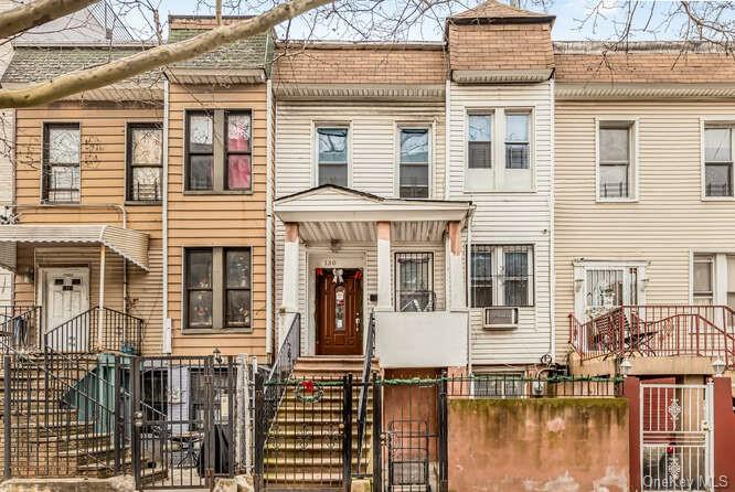 Property for Sale at 1309 Shakespeare Avenue, Bronx, New York - Bedrooms: 3 
Bathrooms: 3 
Rooms: 8  - $549,000