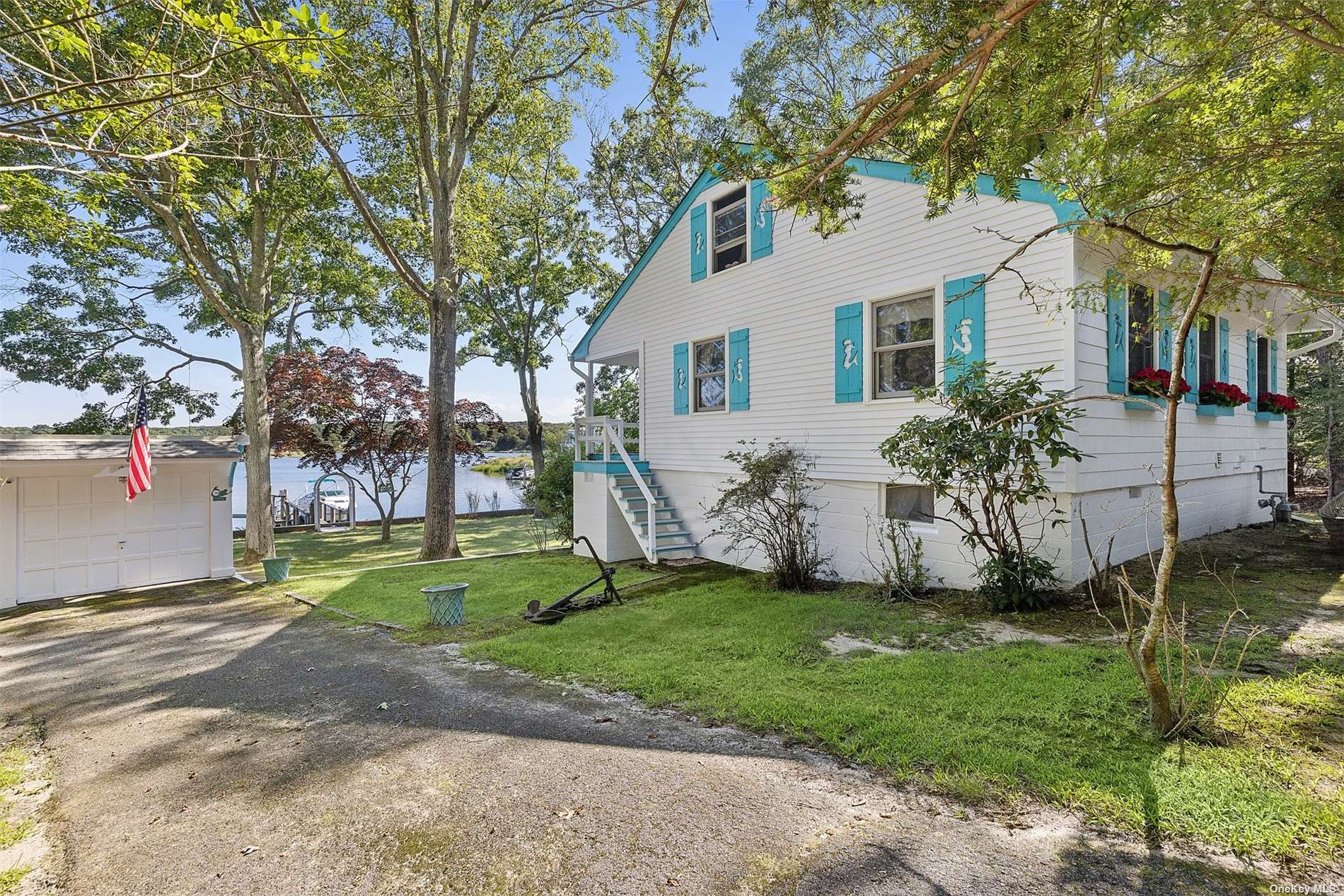 210 Redwood Road, Sag Harbor, New York image 5