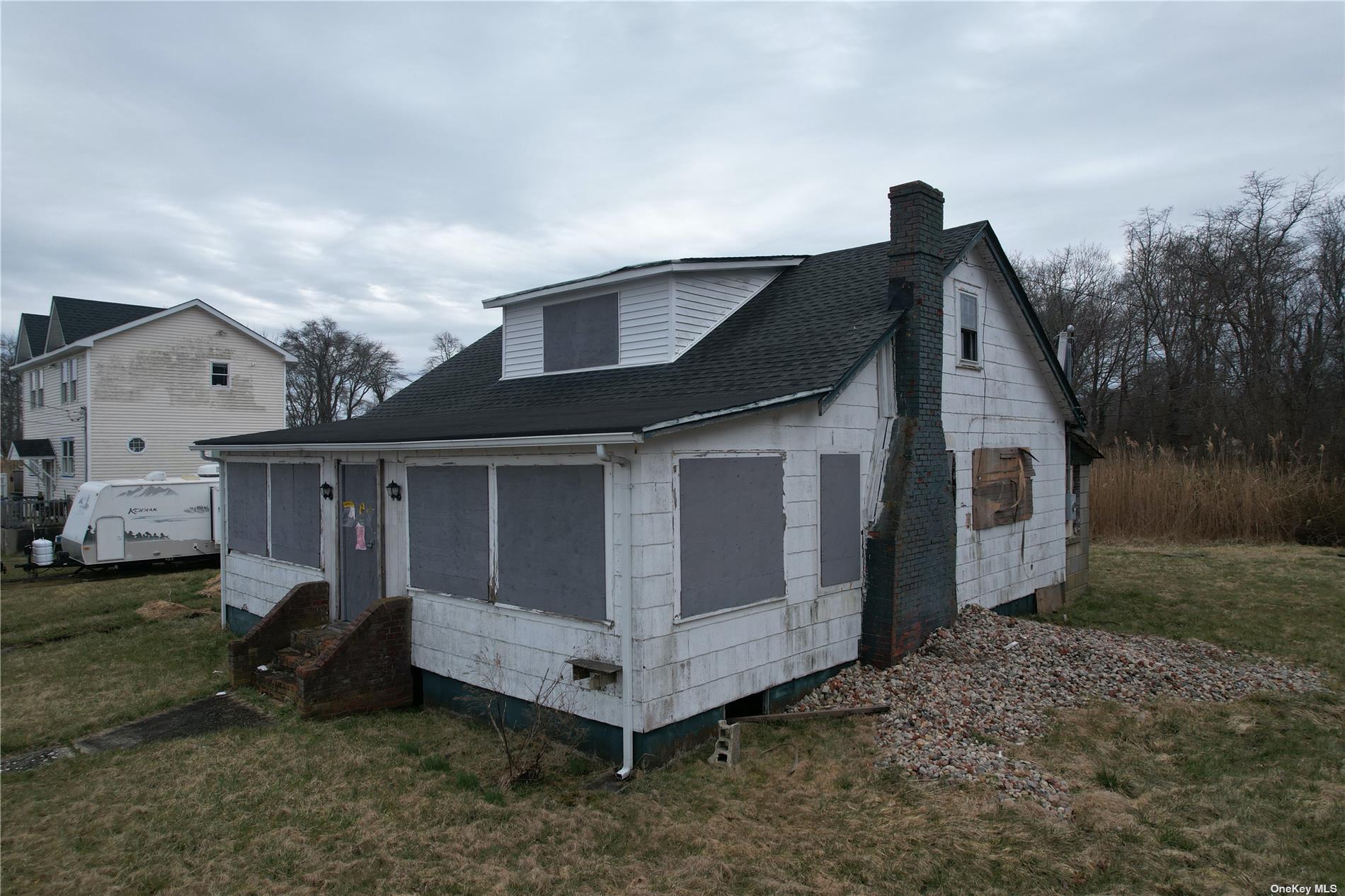 72 Elm Road, Mastic Beach, New York image 3