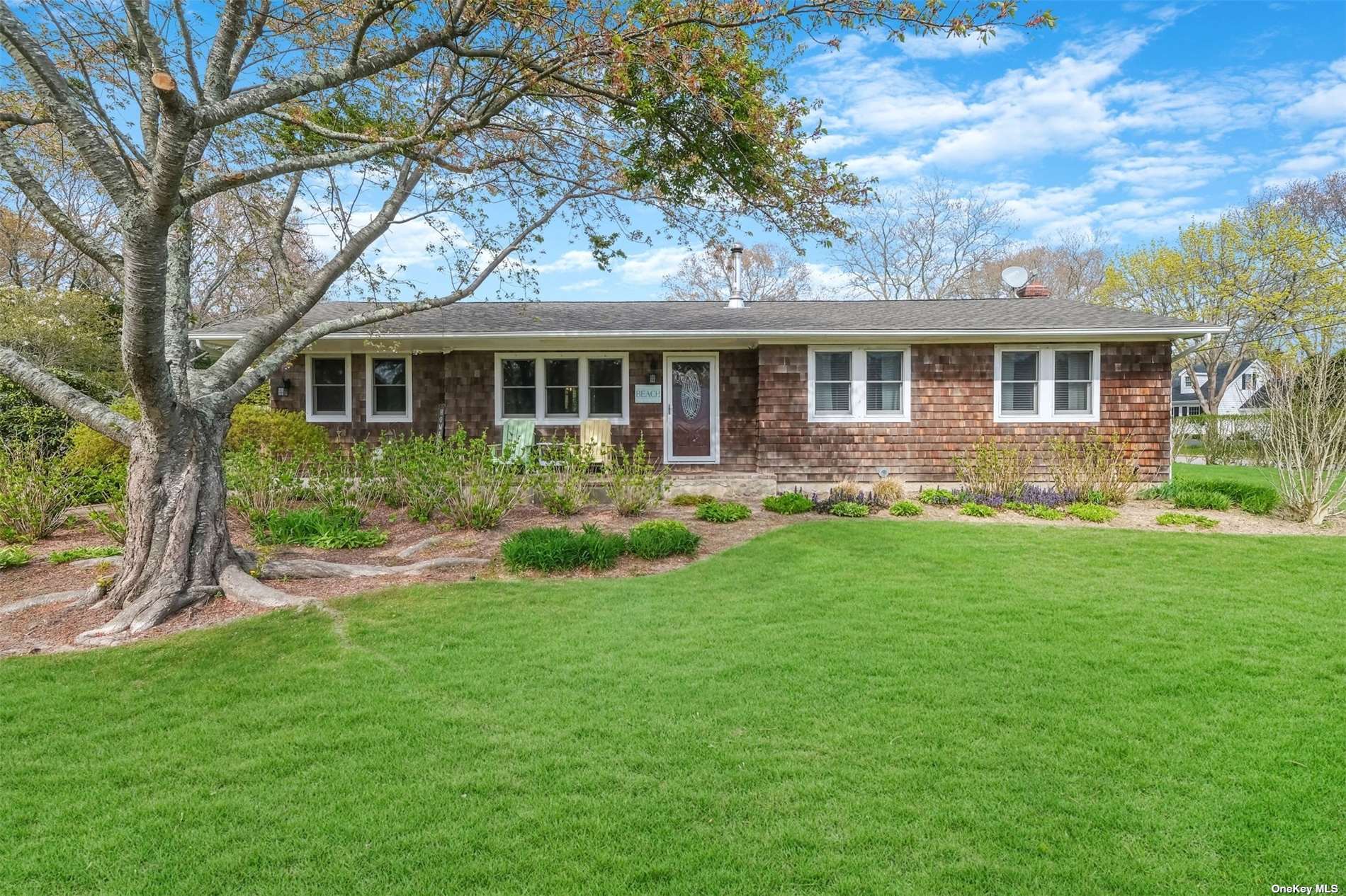 Property for Sale at 17 Valley Drive, East Moriches, Hamptons, NY - Bedrooms: 2 
Bathrooms: 2  - $675,000