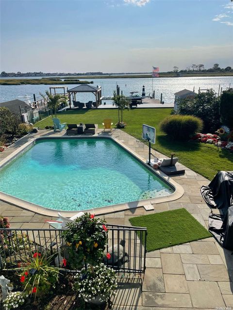 131 Island Parkway Island Park NY 11558