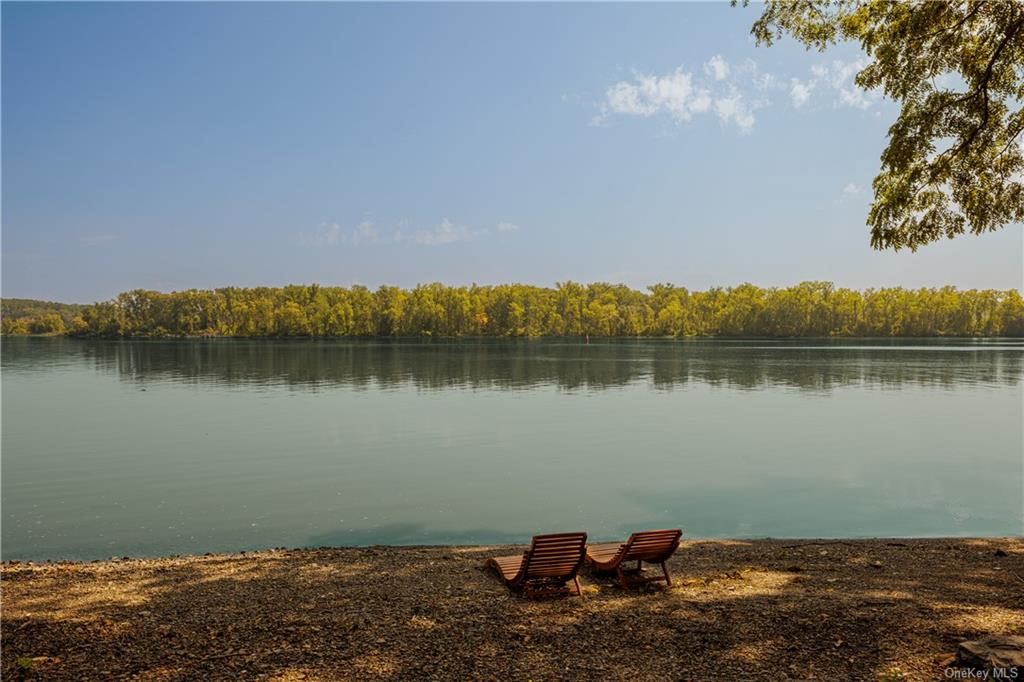 567 Four Mile Point Road, Athens, New York image 8